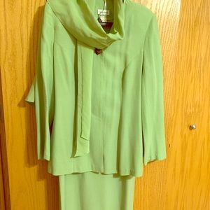 Woman’s 3pc Suit